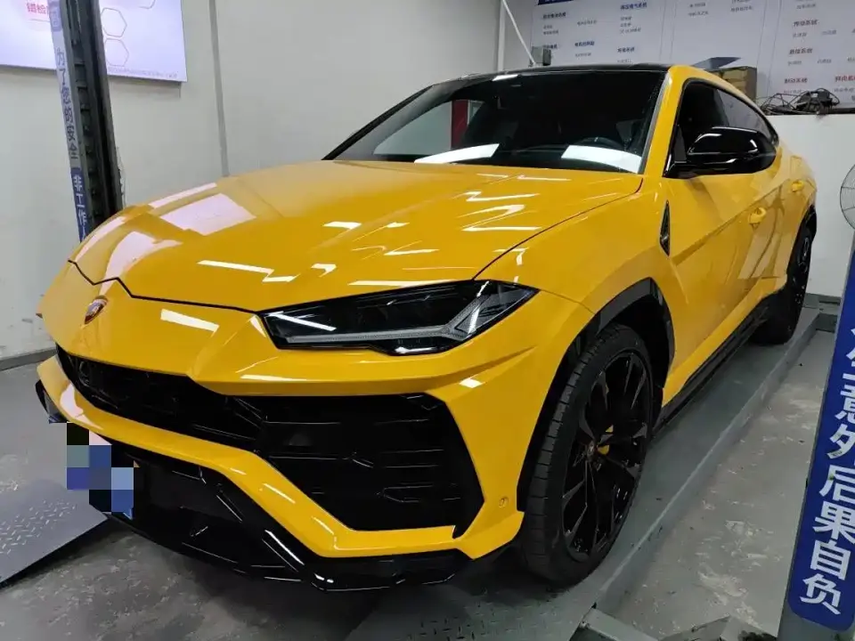 Lamborghini Urus 4.0T V8 2022
