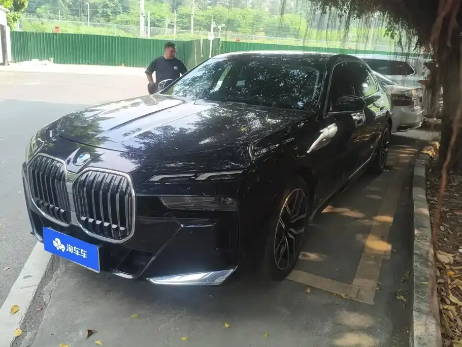 BMW 7 Series Model 735Li M Sport Package 2024