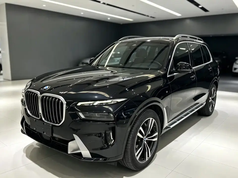 BMW X7 xDrive40i Exclusive M Sport Package 2024
