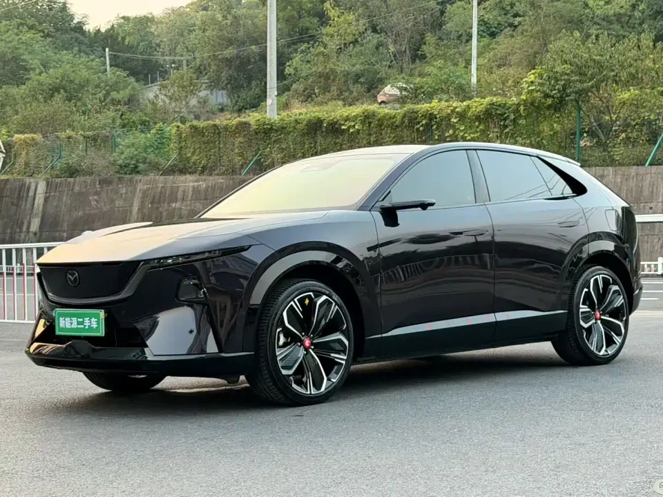 Mazda EZ-60 Range-extender Base Model 2025