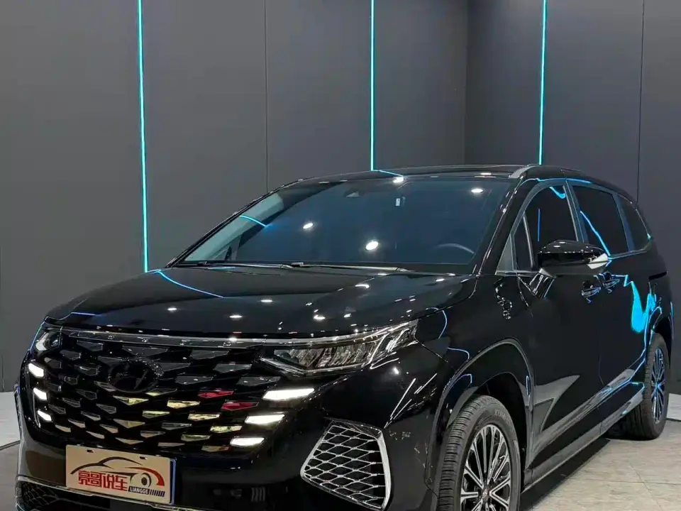 Hyundai Kustu 270TGDi LUX Premium Edition 2026