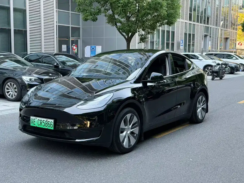 Tesla Model Y Facelift Rear-Wheel Drive Version 2023