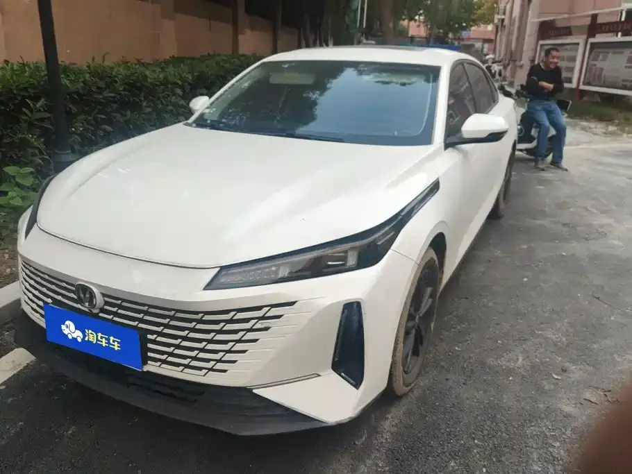 Changan Yida Blue Whale NE 1.5T GDI DCT Premium 2024