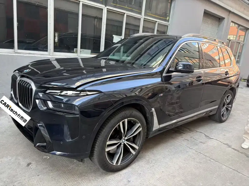 BMW X7 xDrive40i Exclusive M Sport Package 2024
