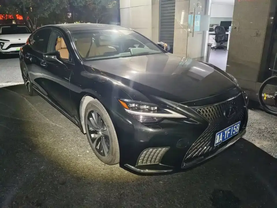 Lexus LS 500h Excellence Edition 2021