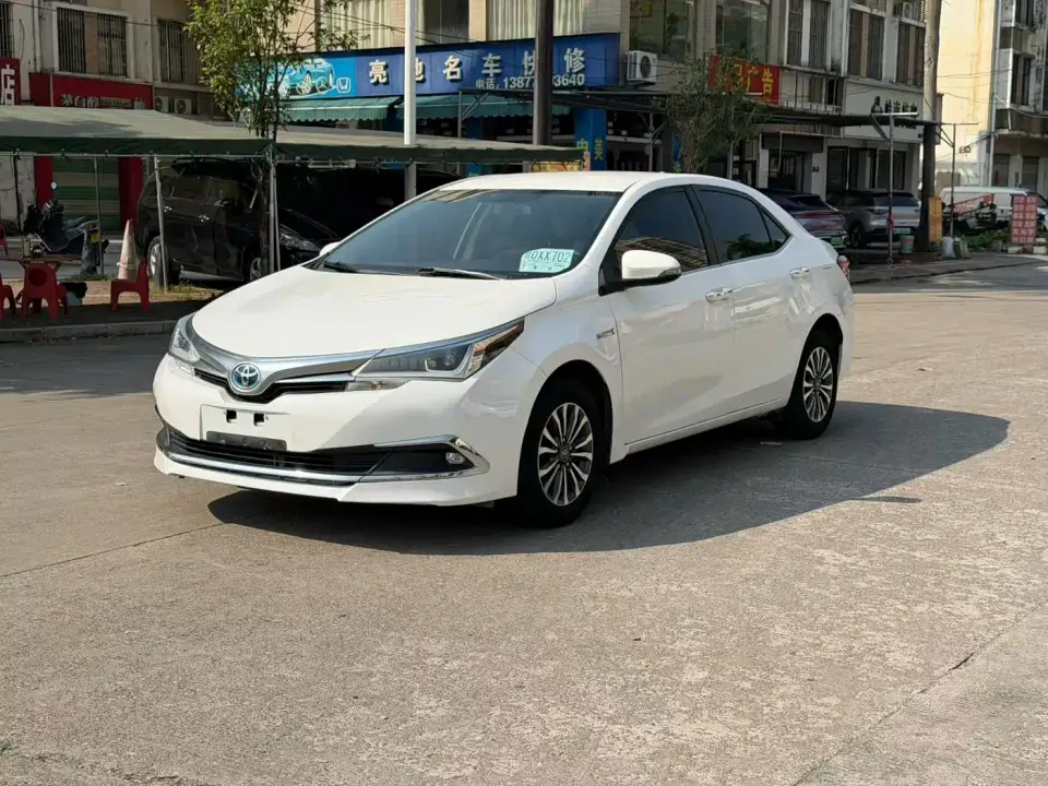 Toyota Corolla Facelift Hybrid 1.8L E-CVT Pioneer Edition 2019