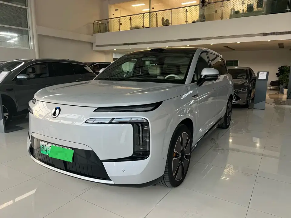 Denza N8L Standard 2025