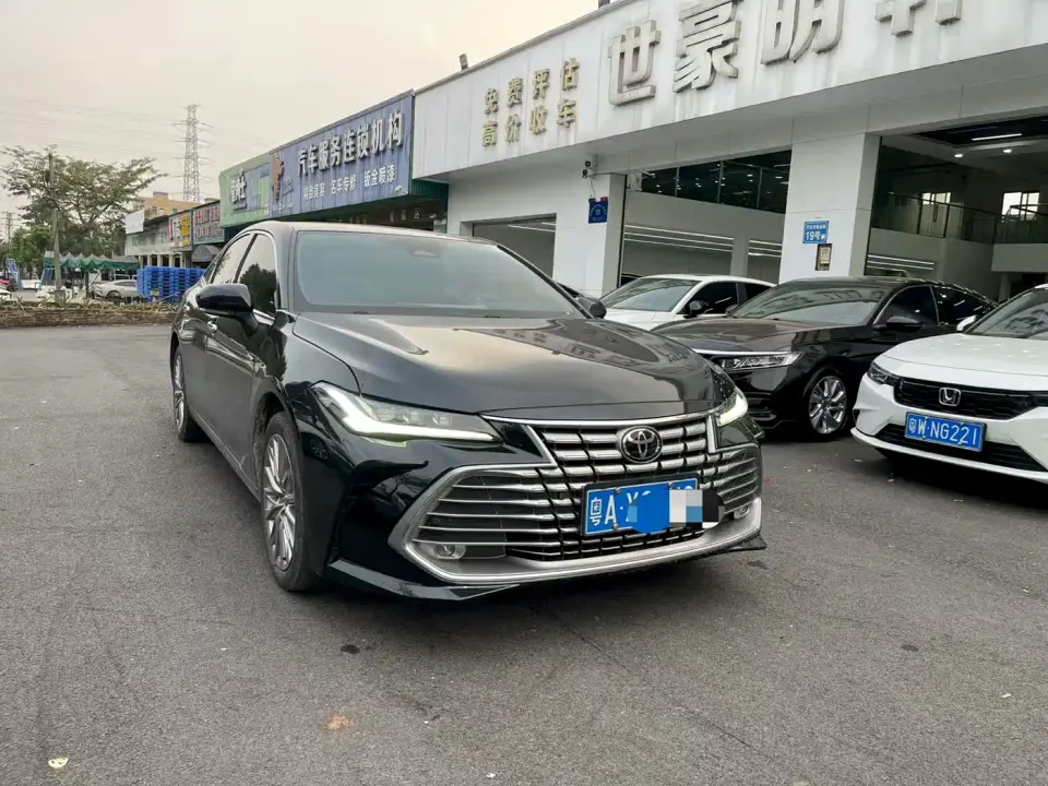 Toyota Avalon Hybrid 2.0L Luxury Edition 2024