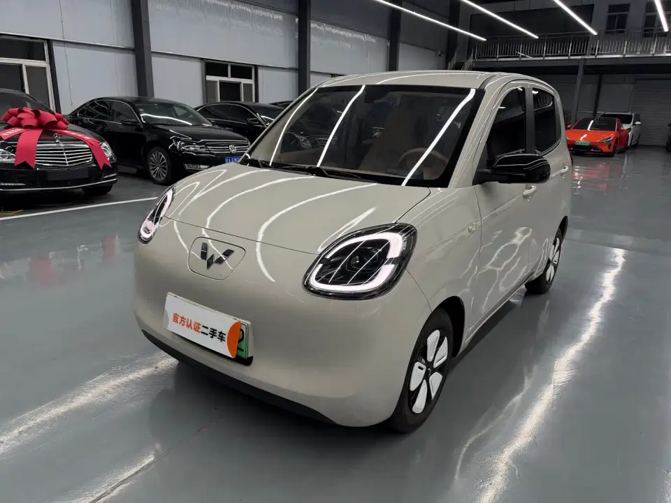 Wuling Motors Hongguang MINIEV 4-Door Advanced 2025