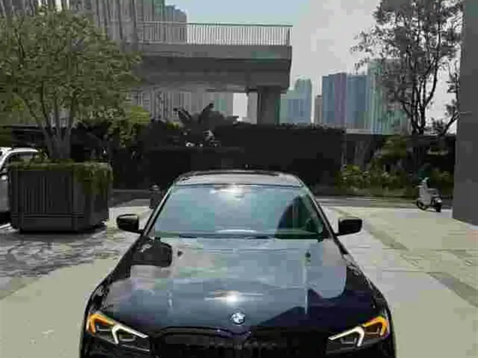 BMW 3 Series 325Li M Sport Black Night Package 2023