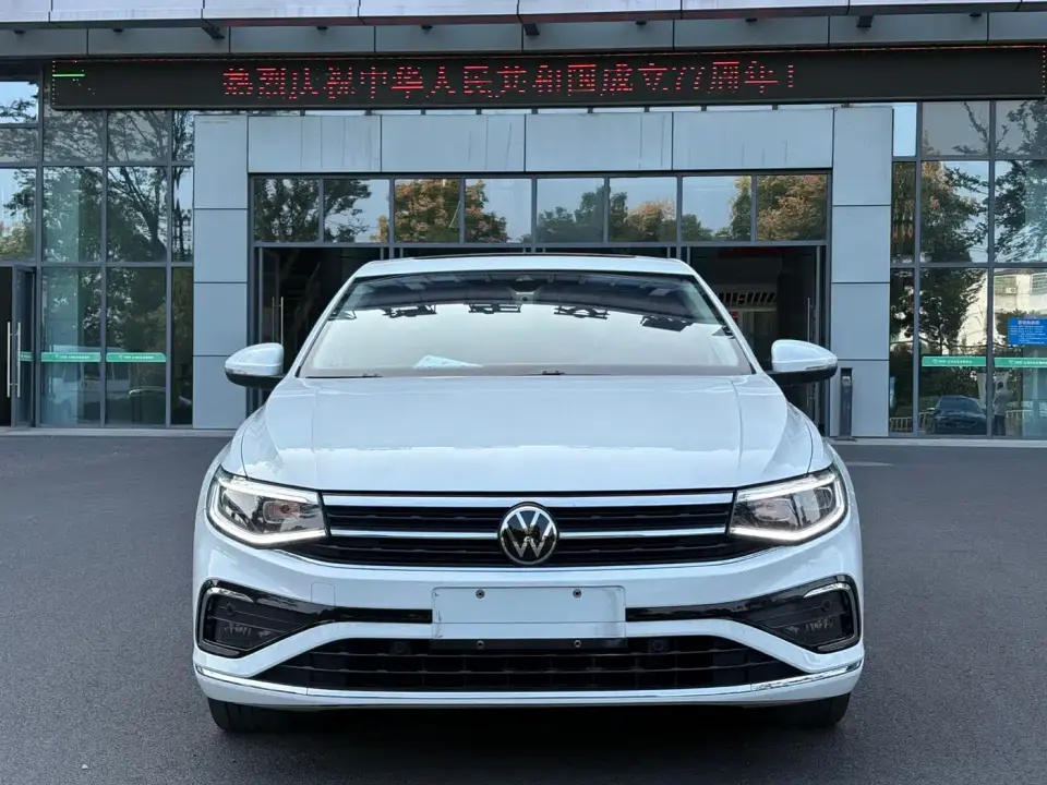 Volkswagen Bora 280TSI DSG Prestige Edition 2023