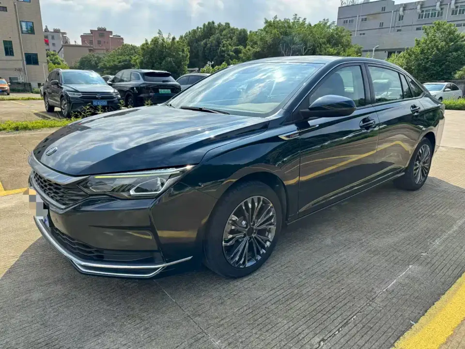 Dongfeng Aeolus Yixuan MAX 1.5T Ultra Cool Dad Edition 2022