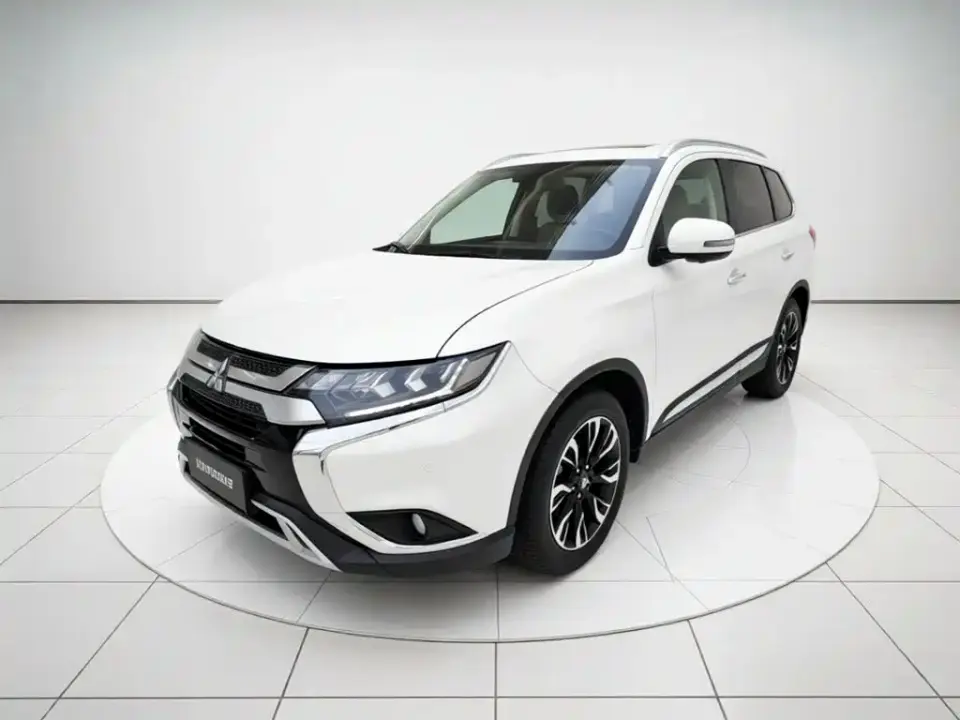 Mitsubishi Outlander 2.4L 4WD Deluxe Edition 7-seater China V 2019