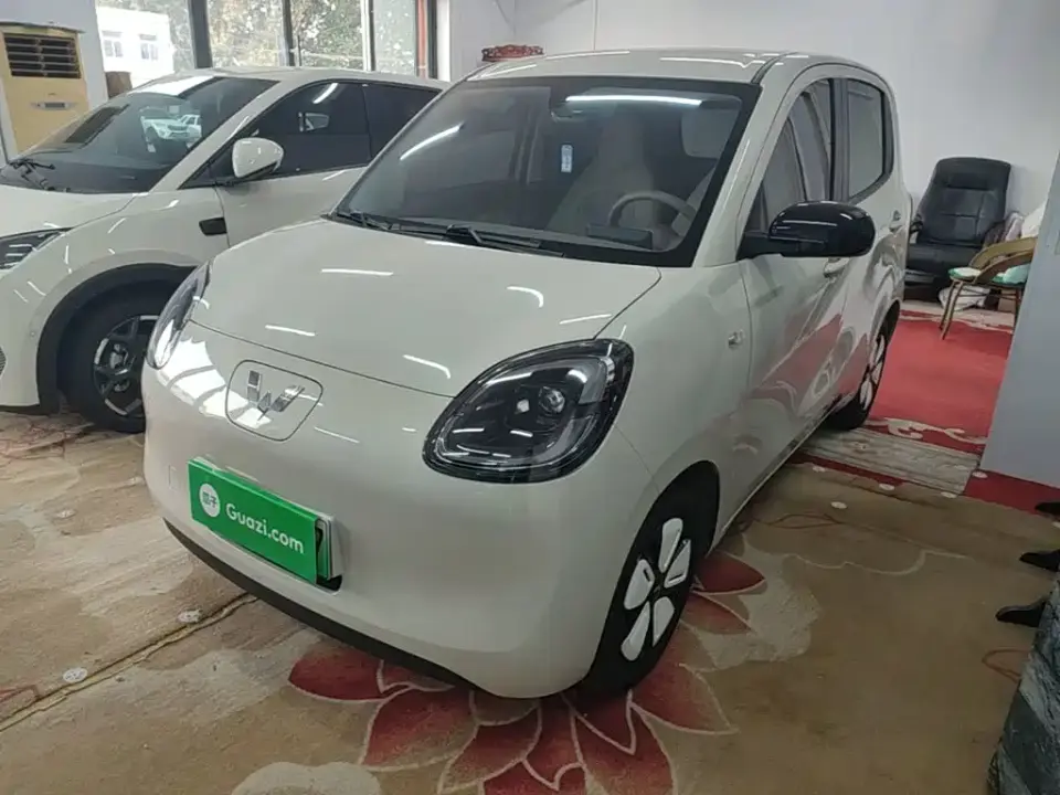 Wuling Motors Hongguang MINIEV 4-Door Advanced 2025