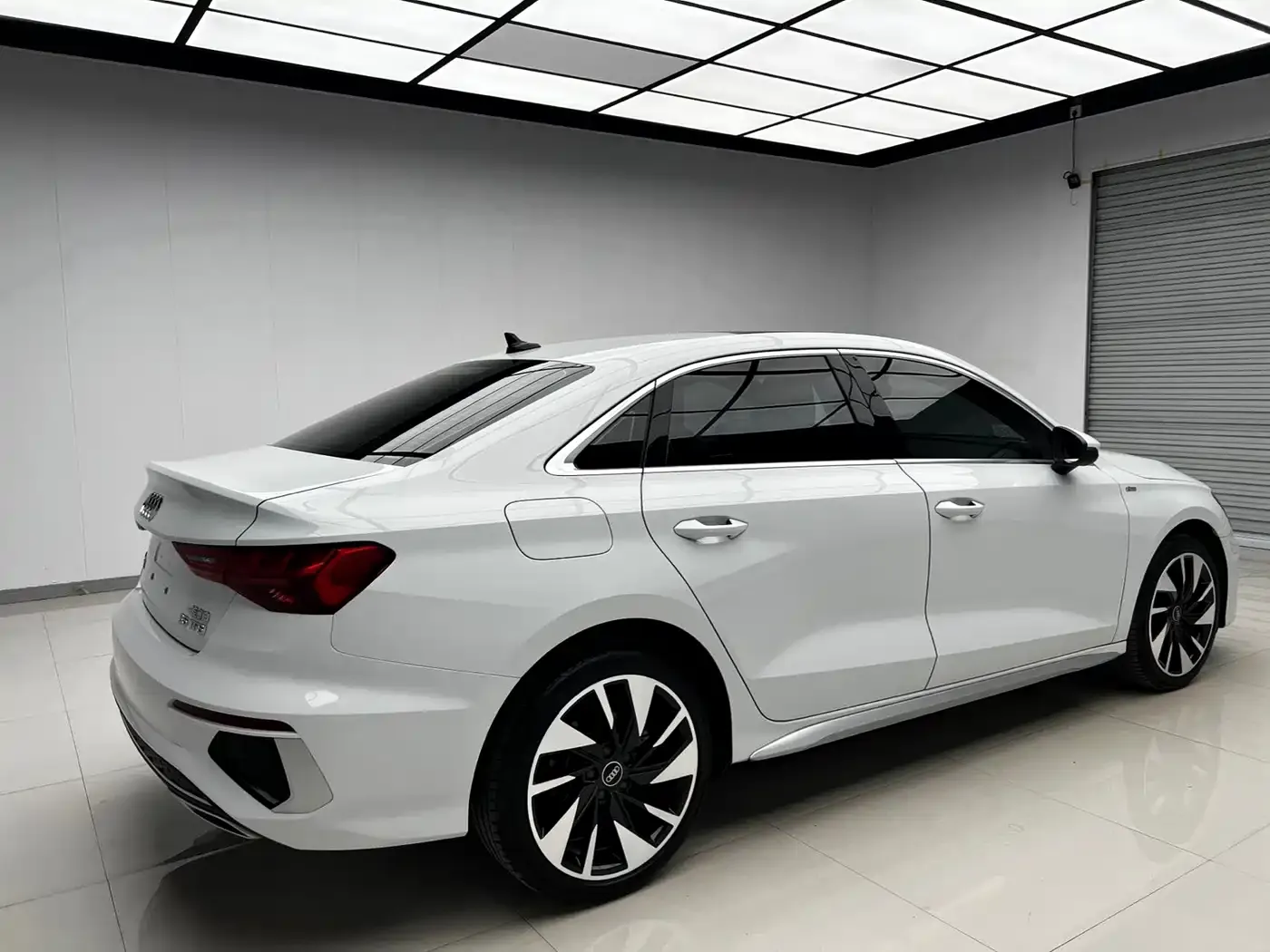 Audi A3 A3L Limousine 35 TFSI Fashion Sport 2023 — фото 4