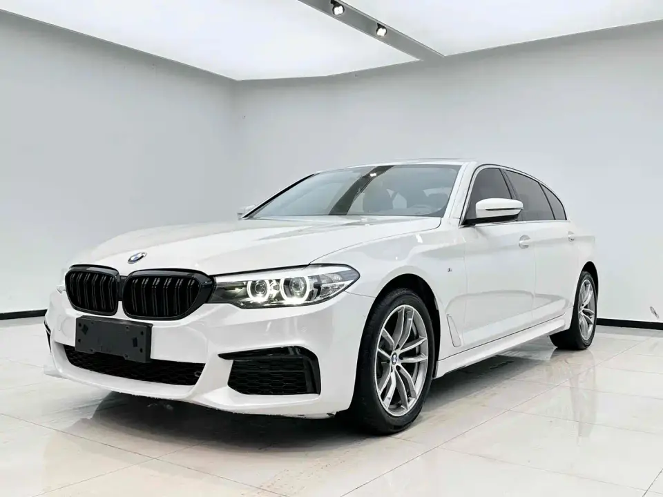 BMW 5 Series 525Li M Sport Package 2020