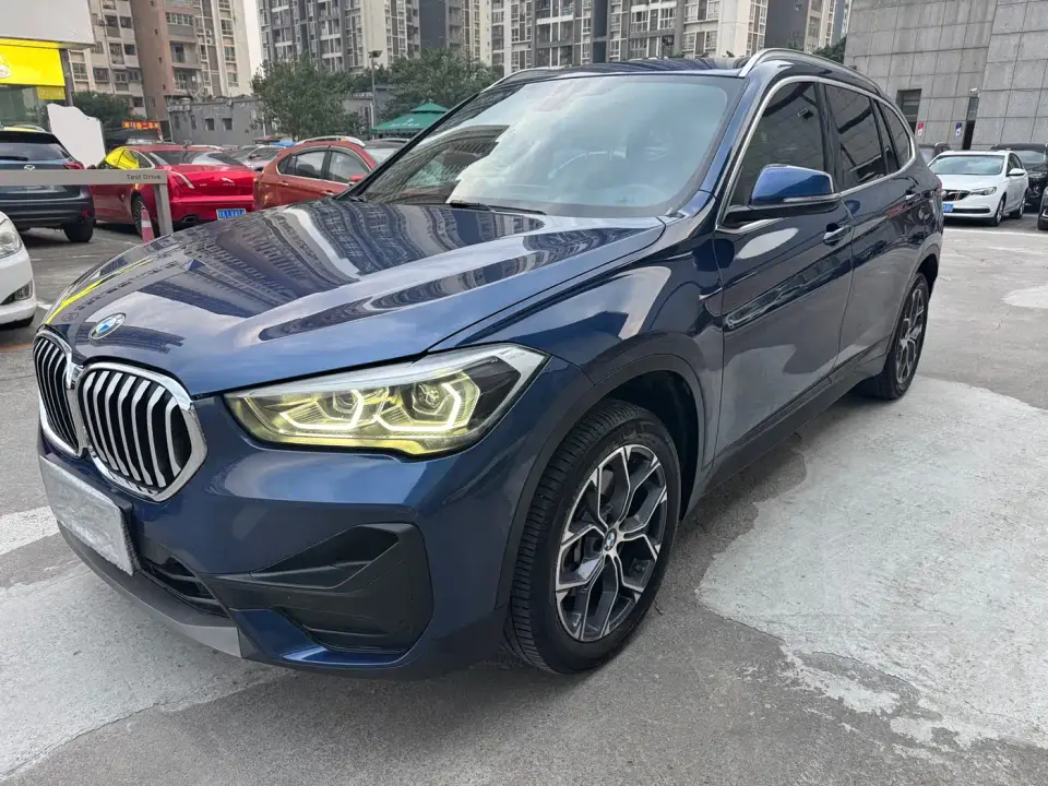 BMW X1 sDrive25Li Leading 2021
