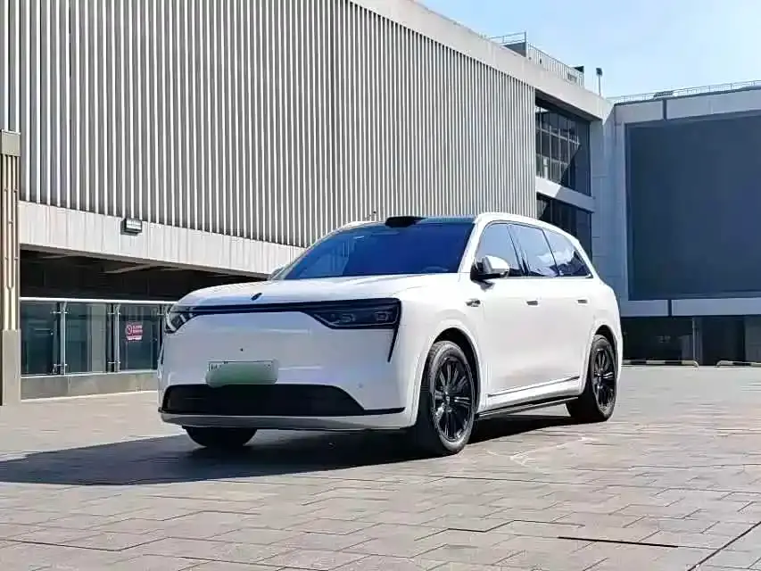 AITO Wenjie AITO M8 Model Extended Range Max+ Edition 53.4kWh 6-Seater 2025