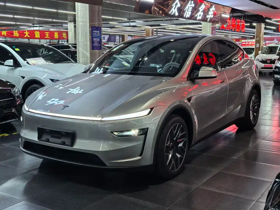 Tesla Model Y L Facelift Long Range AWD 2026
