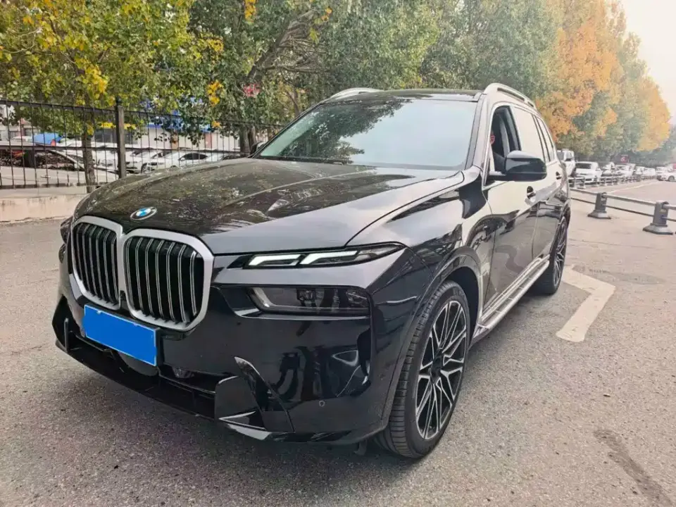 BMW X7 xDrive40i Leading Luxury Package 2026