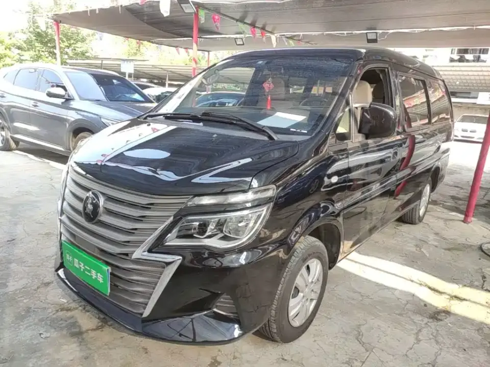 Dongfeng Fengxing Lingzhi M5L 1.6L Basic 7-seater 2023