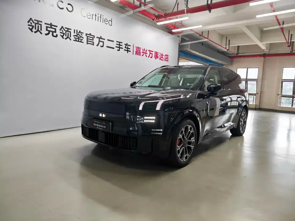 Lynk & Co 900 2.0T Ultra 2025