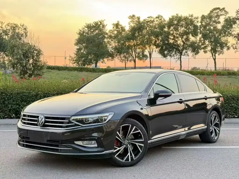 Volkswagen Magotan 330TSI DSG Luxury 2022
