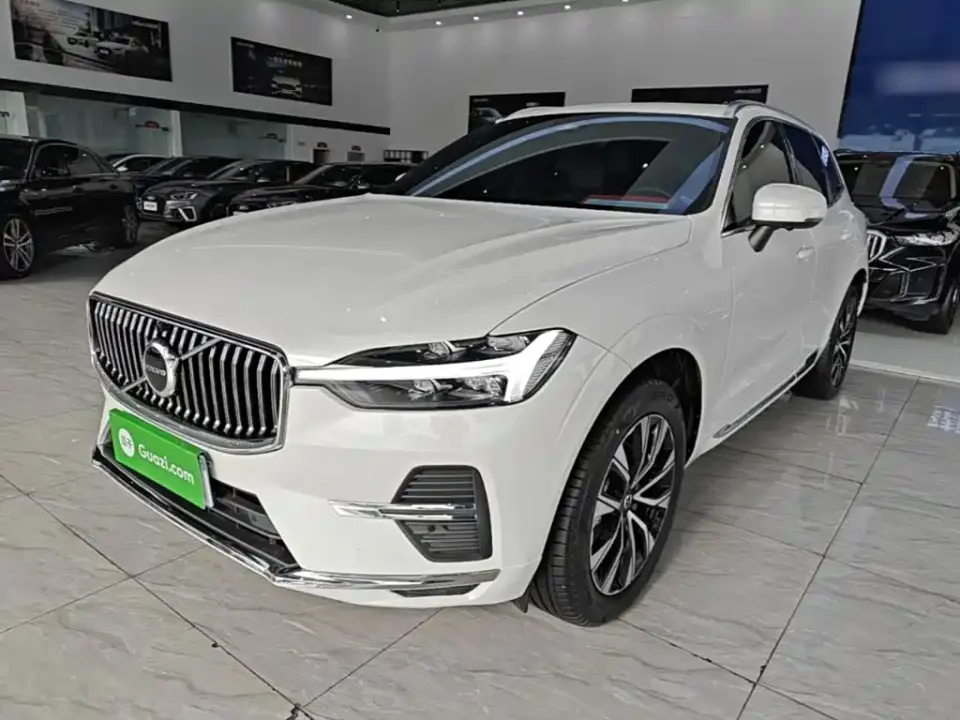 Volvo XC60 B5 AWD Smart Elite Luxury Edition 2025