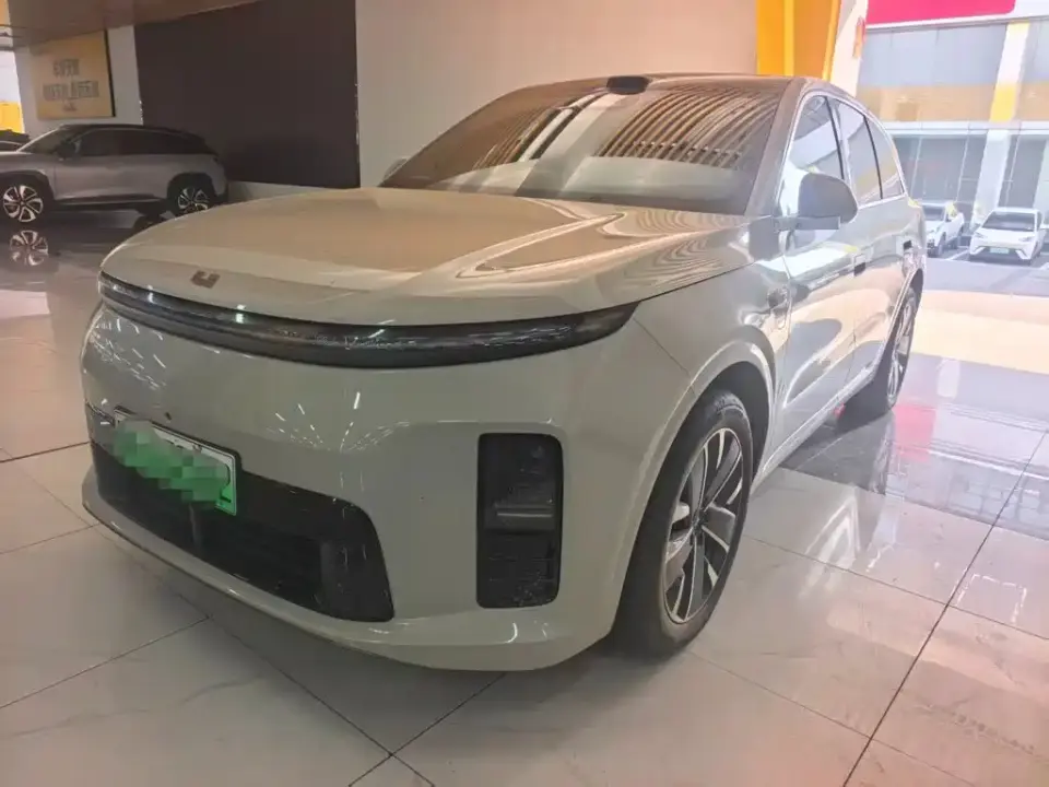 Li Auto L6 2026