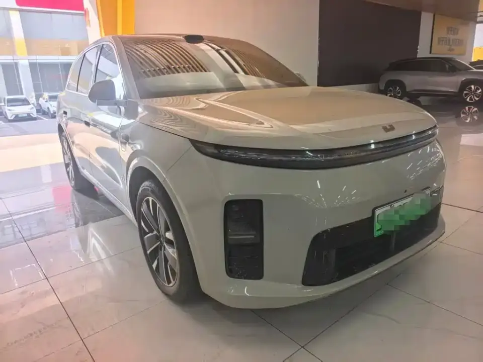 Li Auto L6 2026
