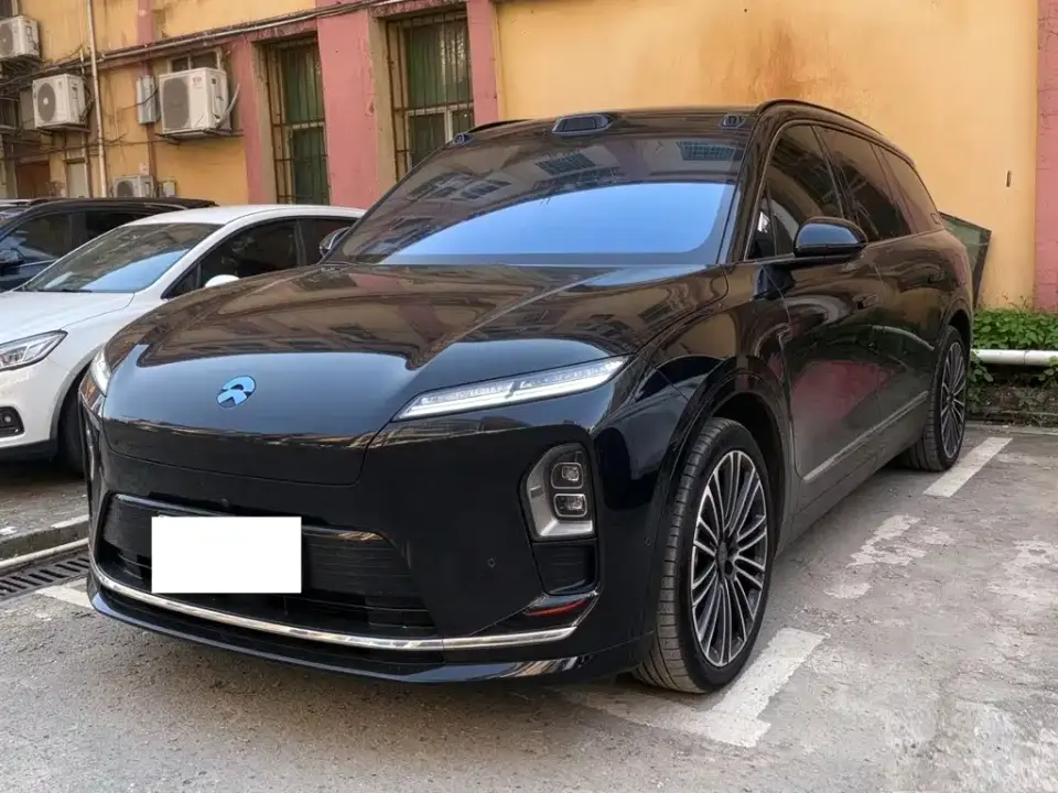 NIO ES8 Base Model 2025