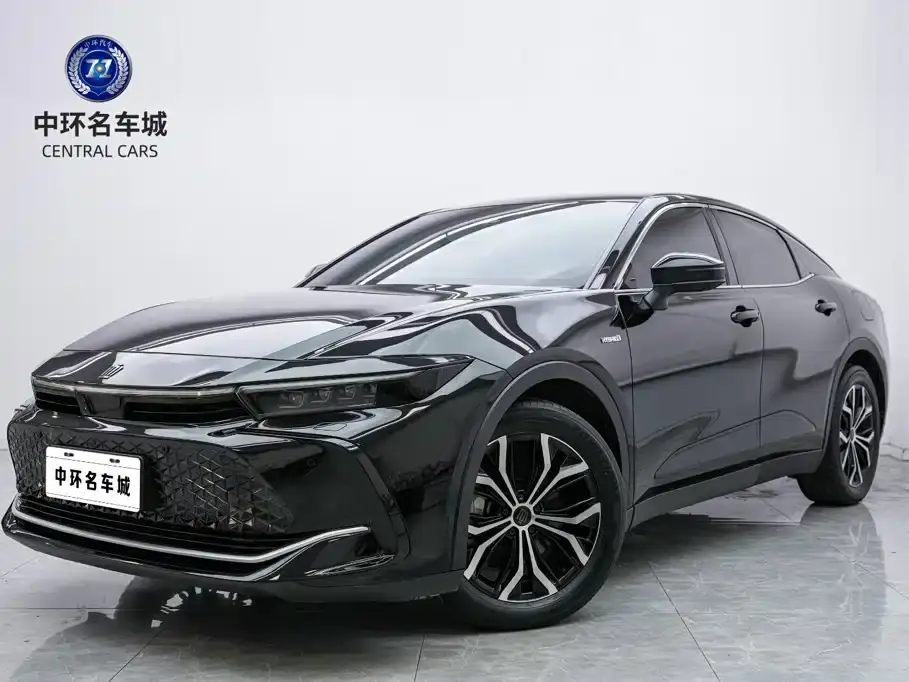 Toyota Crown SportCross 2.5L SportCross HEV FWD Premium Edition 2024