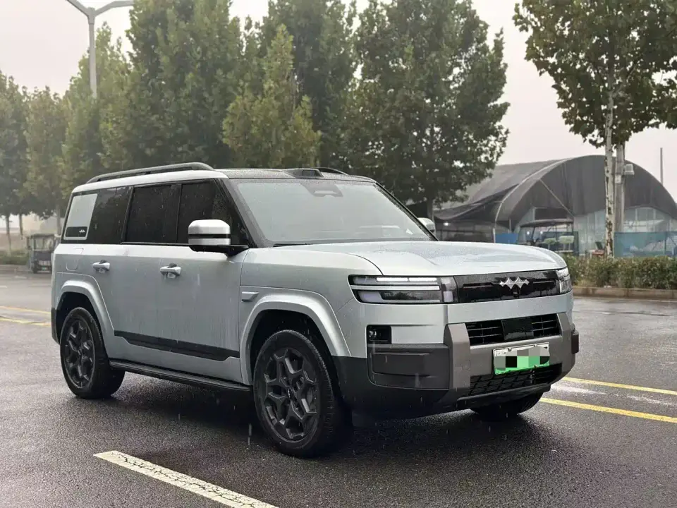 Fangchengbao Titanium 7 AWD Base Model 2026