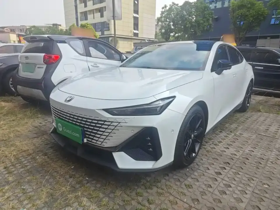 Changan UNI-V 1.5T Smart Pilot Edition 2023