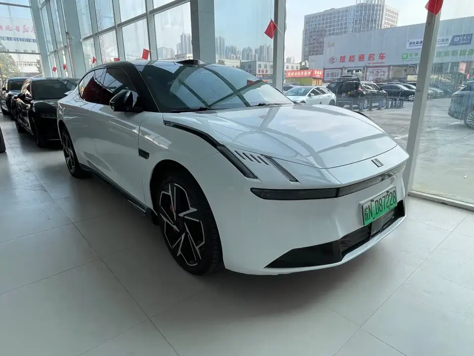 Lynk & Co Z10 95kWh 702km 4WD Halo 2025
