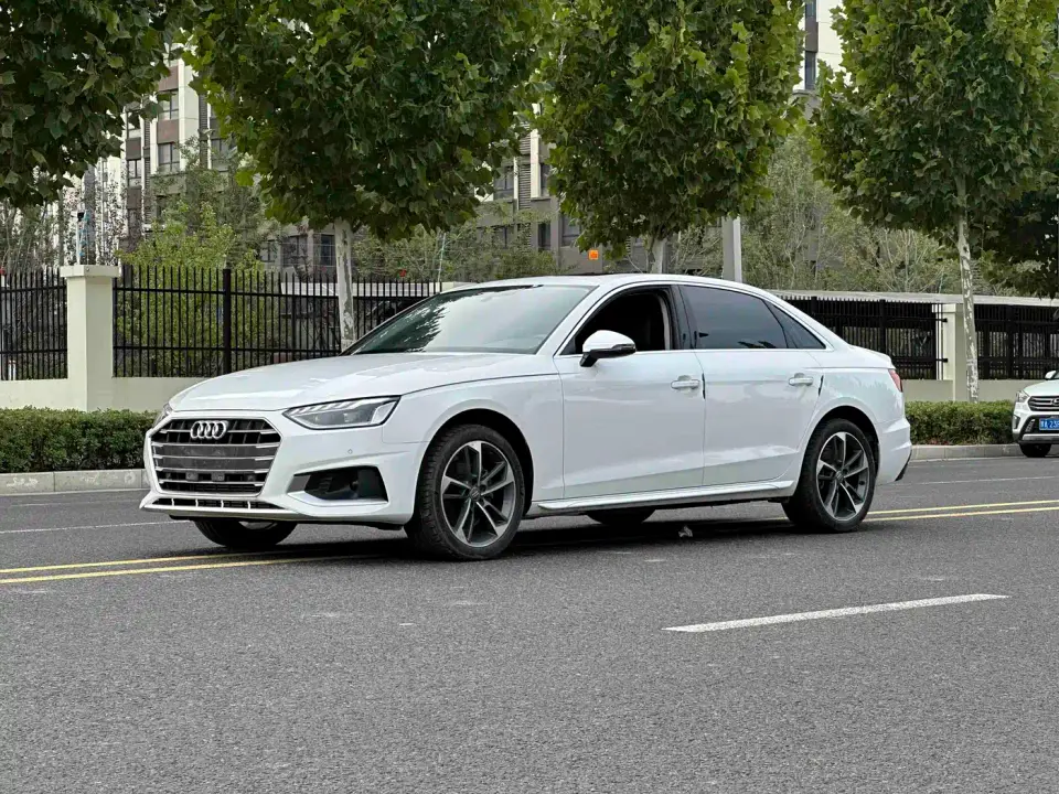 Audi A4L 40 TFSI Fashion Dynamic Edition 2021