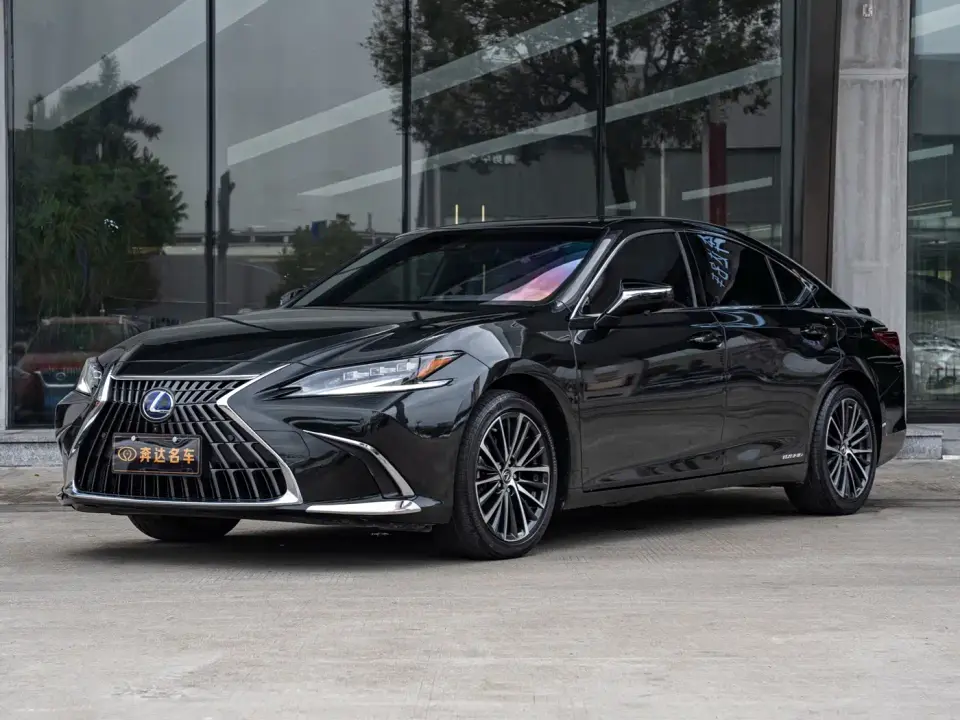 Lexus ES 300h Premium Edition 2021