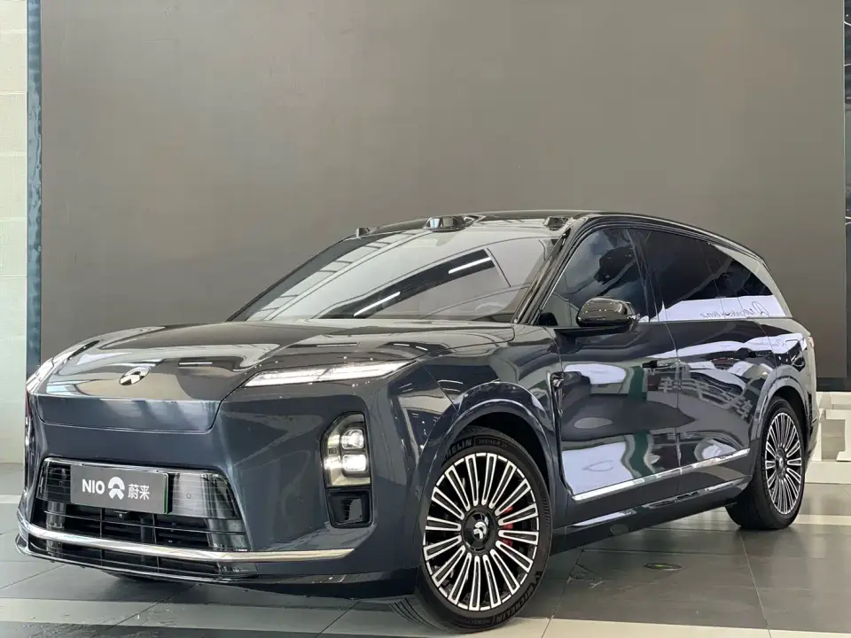 NIO ES8 Base Model 7-Seater 2025