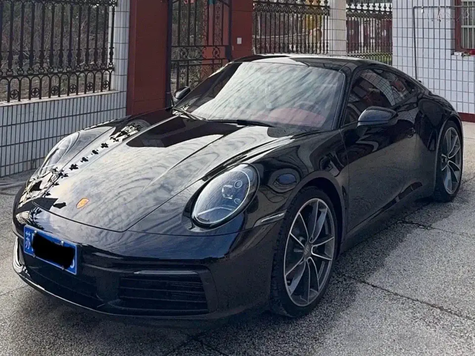Porsche 911 Carrera 3.0T 2025