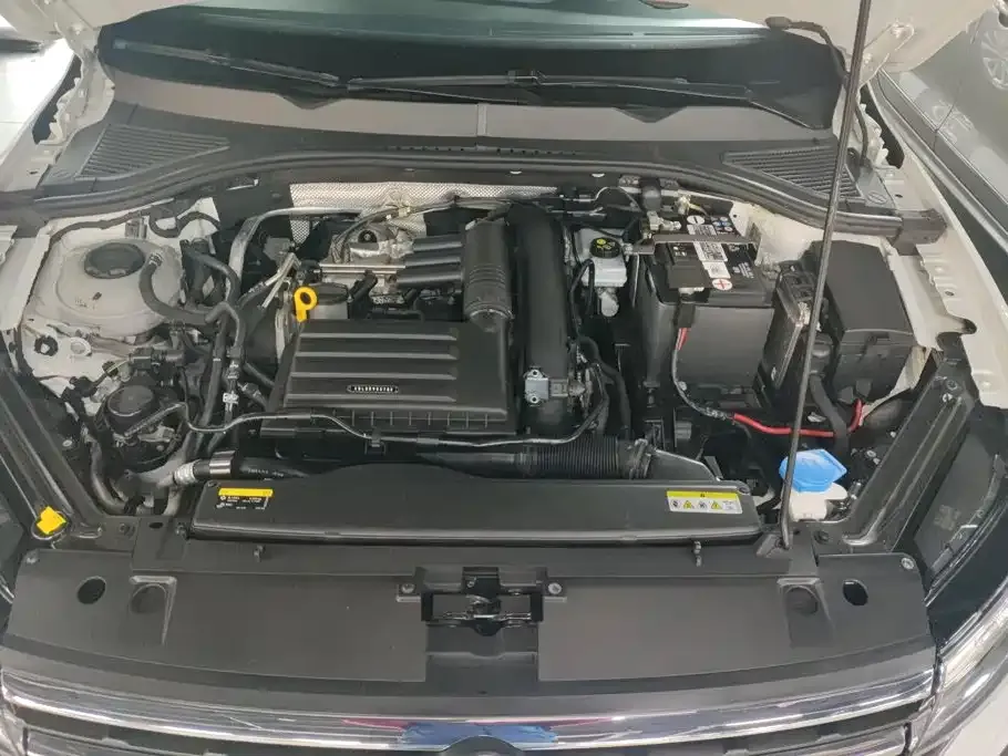 Volkswagen Bora 200TSI DSG Comfort Edition 2022 — фото 10