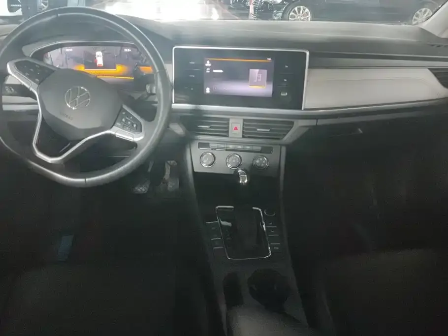 Volkswagen Bora 200TSI DSG Comfort Edition 2022 — фото 13