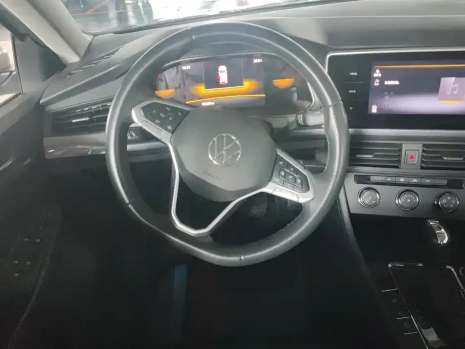 Volkswagen Bora 200TSI DSG Comfort Edition 2022 — фото 15
