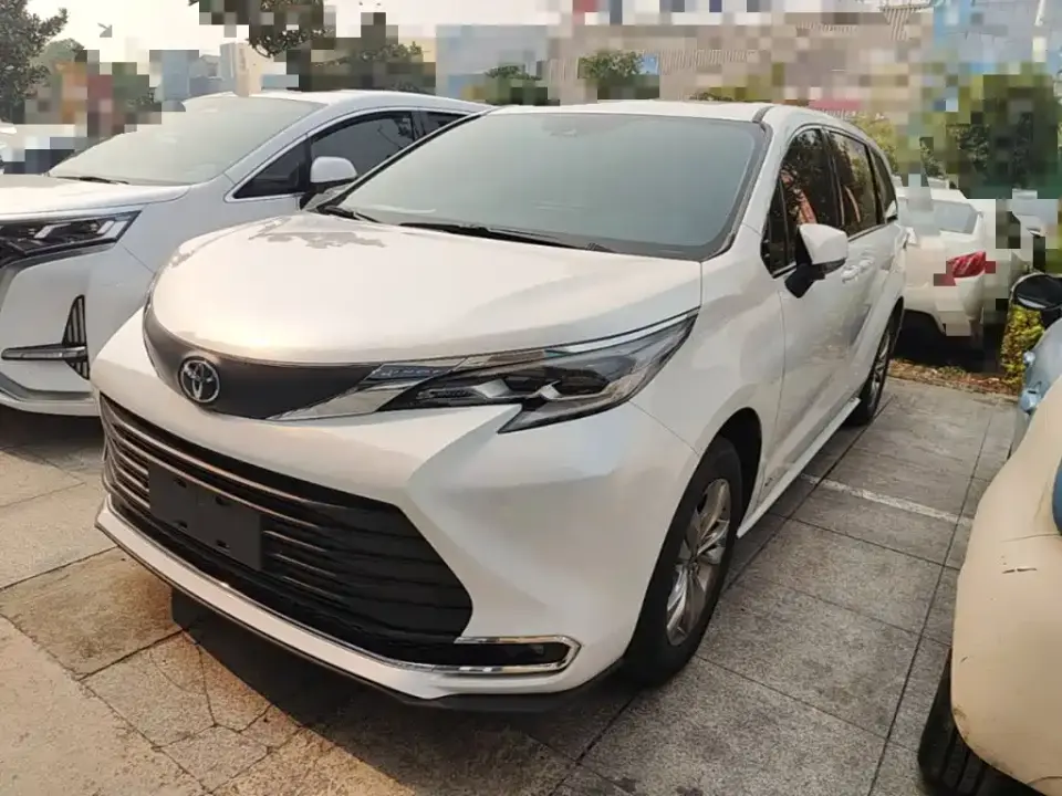 Toyota Sienna 2.5L Hybrid Comfort Edition 2024