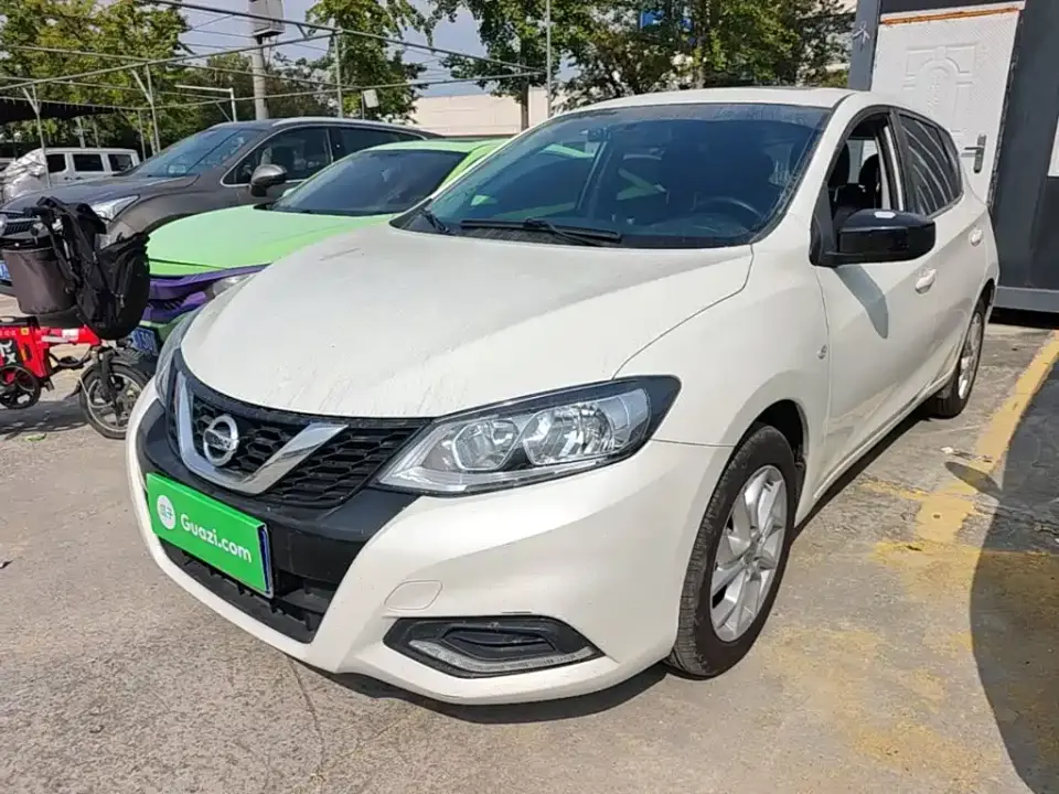 Nissan Tiida 1.6L CVT Cool Edition 2021