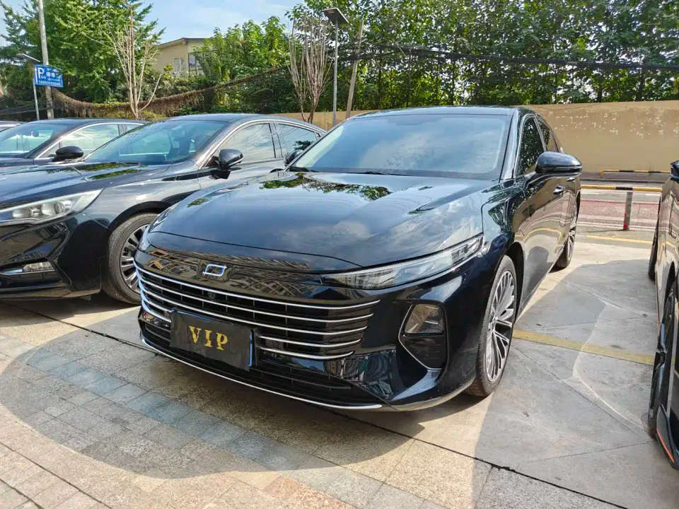 Besturn B70 Dragon Glory Edition 1.5T Deluxe 2024
