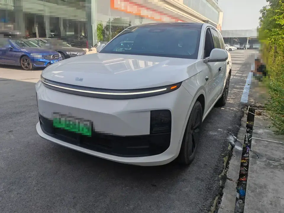 Li Auto L6 Pro 2024