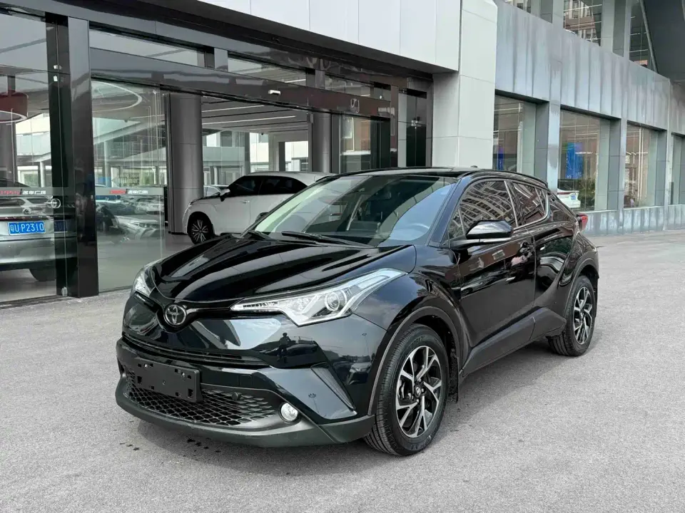 Toyota C-HR Model 2.0L Leading 2021