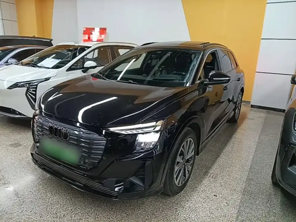 Audi Q5 e-tron 40 e-tron Shining Edition Mecha Package 2023