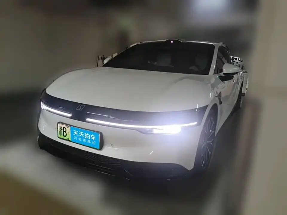 Zeekr 007 RWD Smart Driving 75kWh 2025