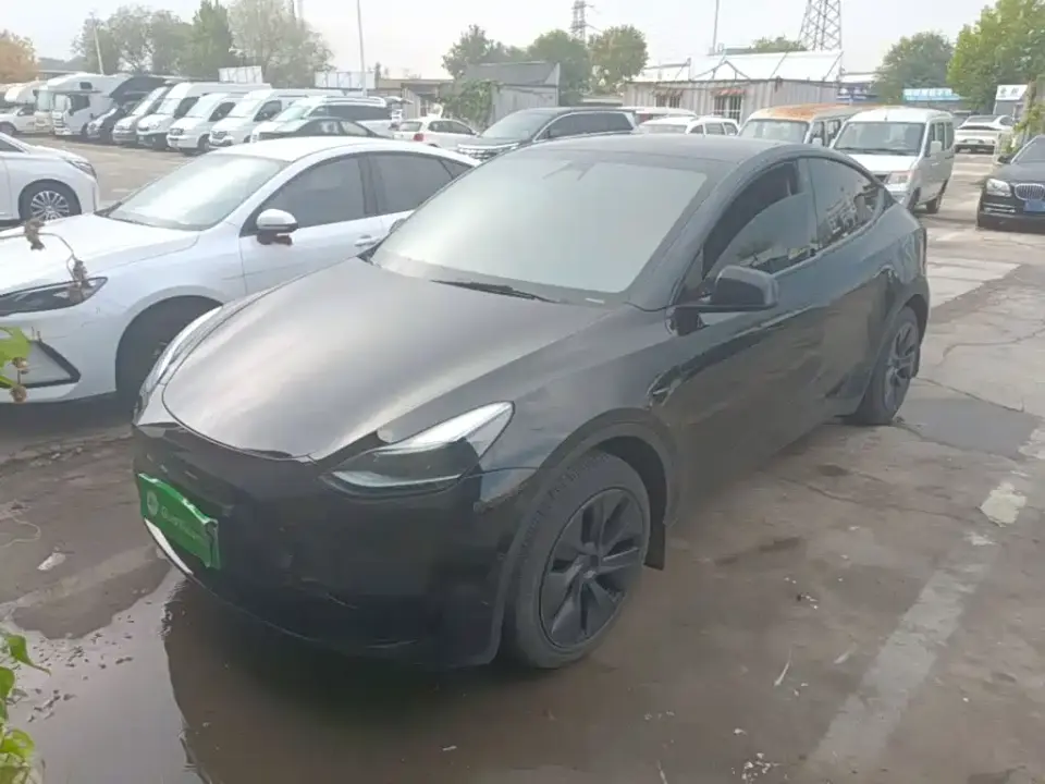 Tesla Model Y Rear-Wheel Drive Edition 2023